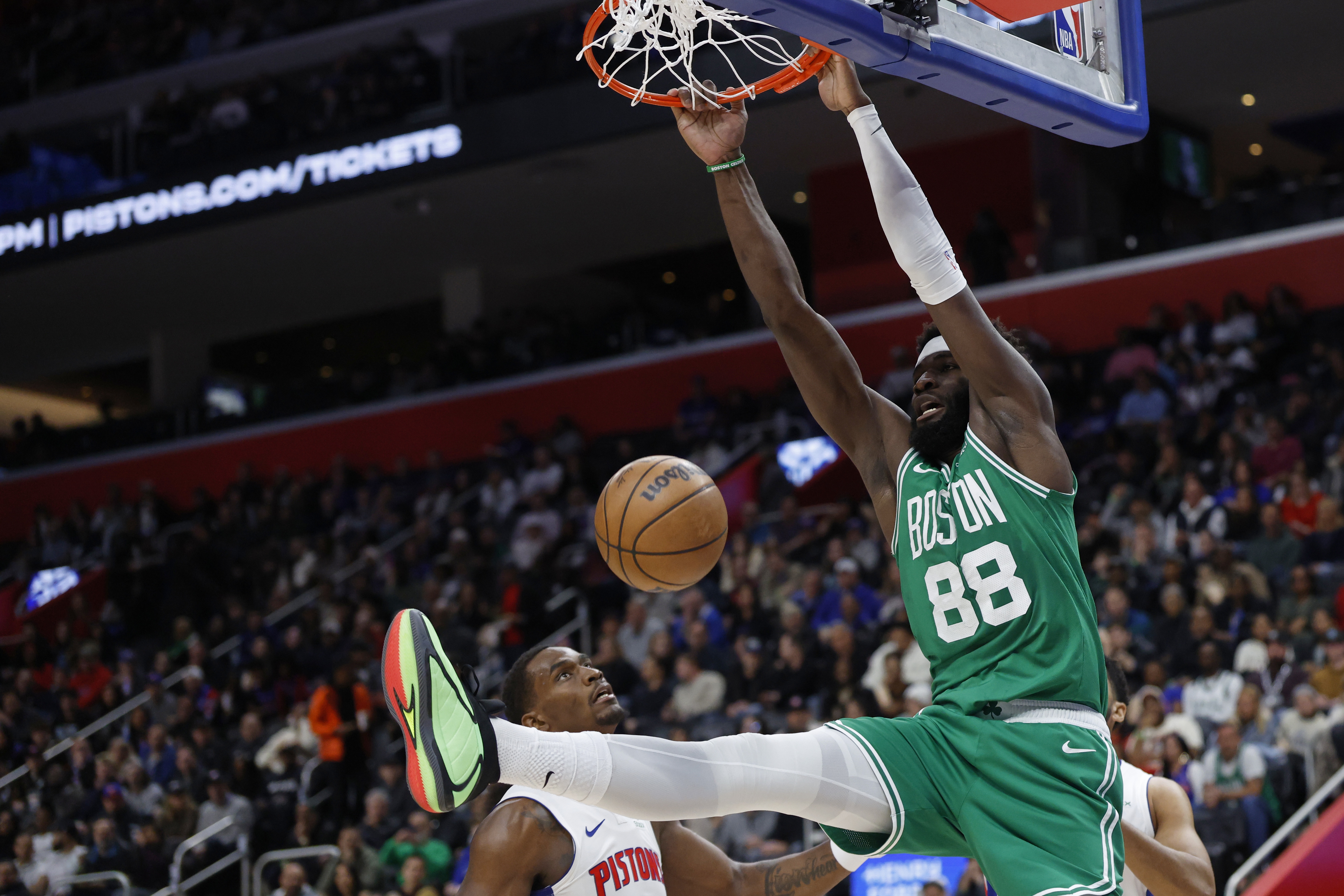 世界杯官方app下载中心-明天绿军主场迎战开拓者 科塔&amp;米诺特出战成疑